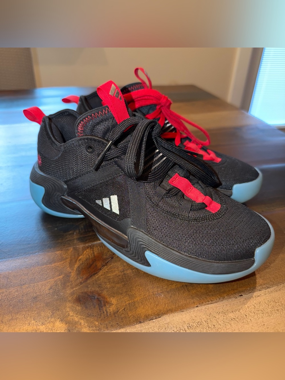 Adidas SM Exhibit Select Basketball Shoes – Women’s Size 6.5